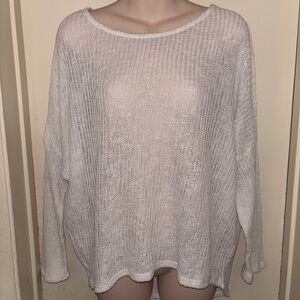 Kaitlyn. White Knit Sweater. Size M